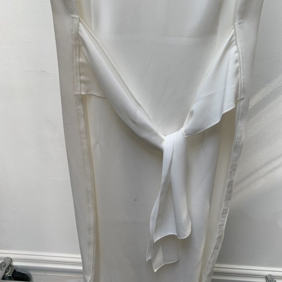 En Thread Front Tie Maxi Dress - Picture 4 of 9